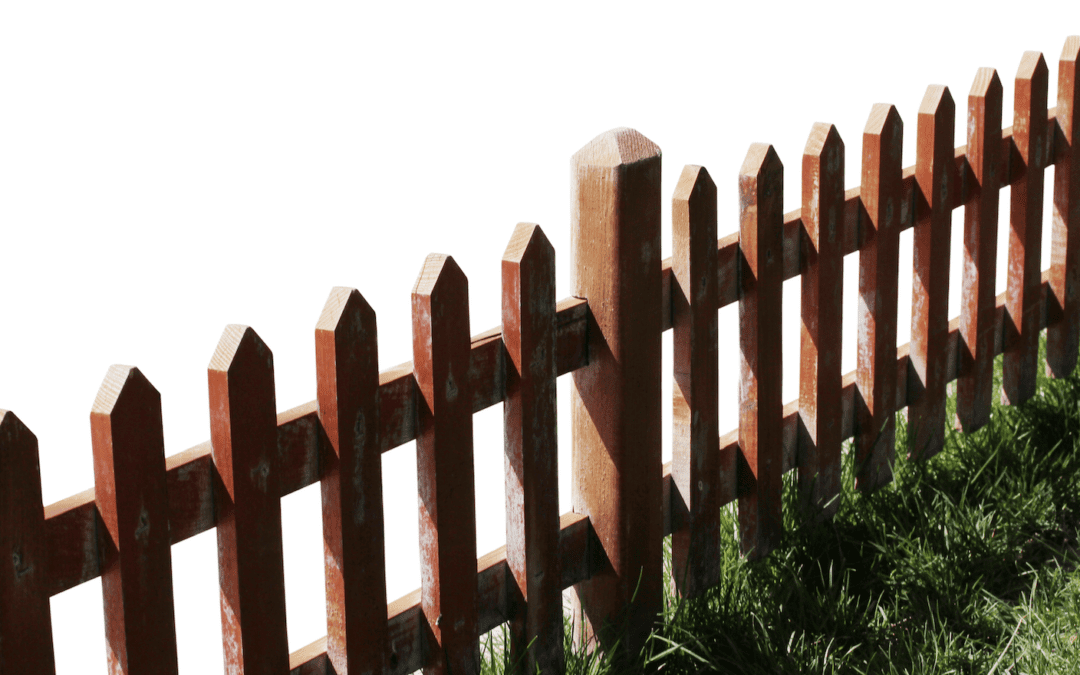 Wood or metal fences? What are the advantages of choosing metal?